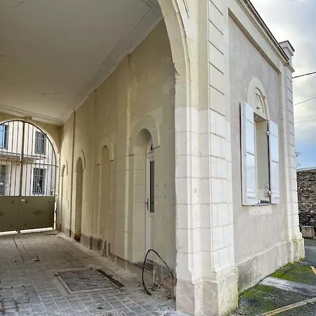 Lejlighed Charmante Maisonnette Dans Quartier Historique Angevin